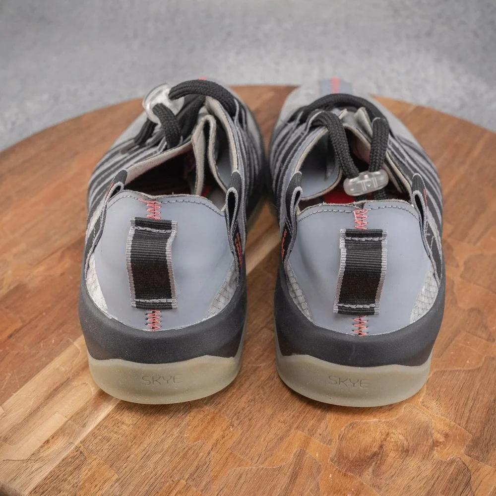 Skye‎ Spring Loaded The Mobrly Orca Black Womens Size 6.5 Sneaker